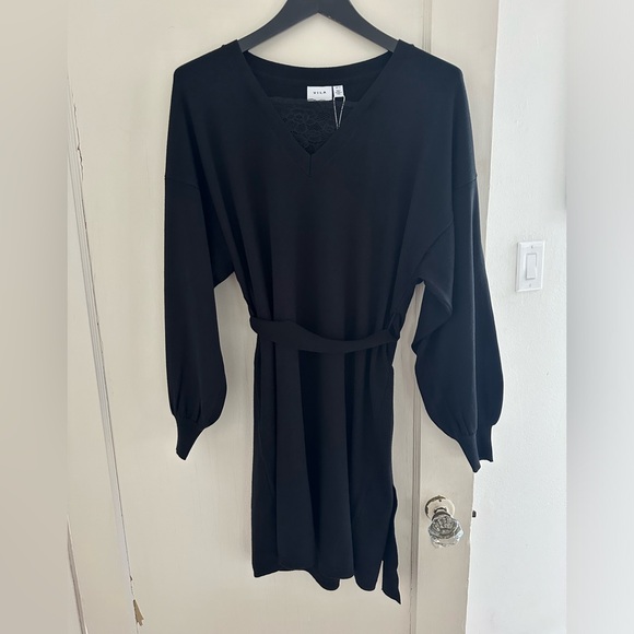 Vila knit sweater mini dress with lace detail v neck in black - Picture 4 of 6